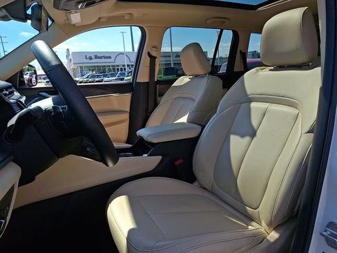 Used 2022 Jeep Grand Cherokee Limited AWD/4WD image 13