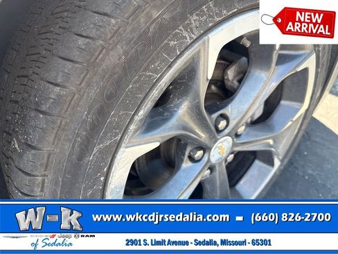 Used 2024 Chevrolet Malibu LT FWD image 4