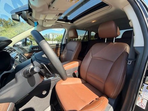 Used 2017 Subaru Outback 3.6R Touring AWD/4WD image 19