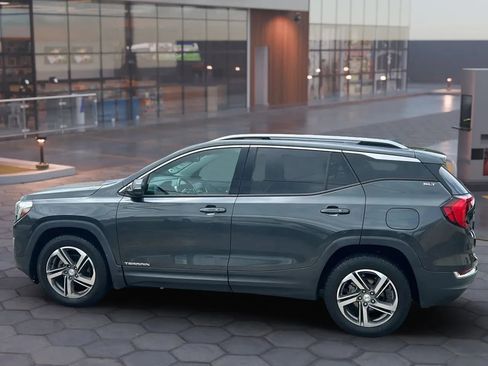 Used 2020 GMC Terrain SLT AWD/4WD image 3