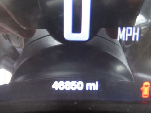 Used 2023 Dodge Durango R/T w/ Blacktop Package image 31