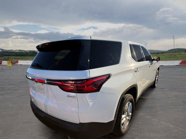 Used 2023 Chevrolet Traverse LS FWD image 3