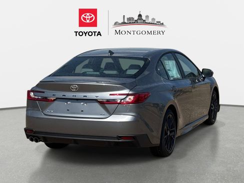 New 2026 Toyota Camry SE FWD image 3