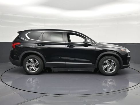 Used 2021 Hyundai Santa Fe SE FWD image 4