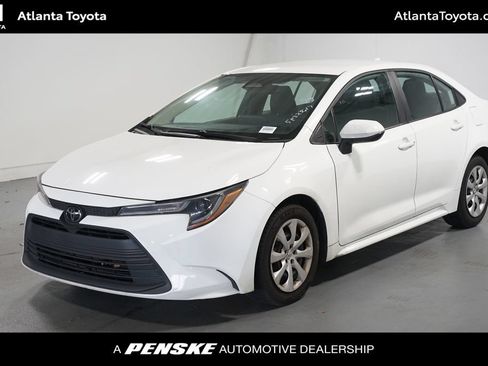 Used 2025 Toyota Corolla LE FWD image 1