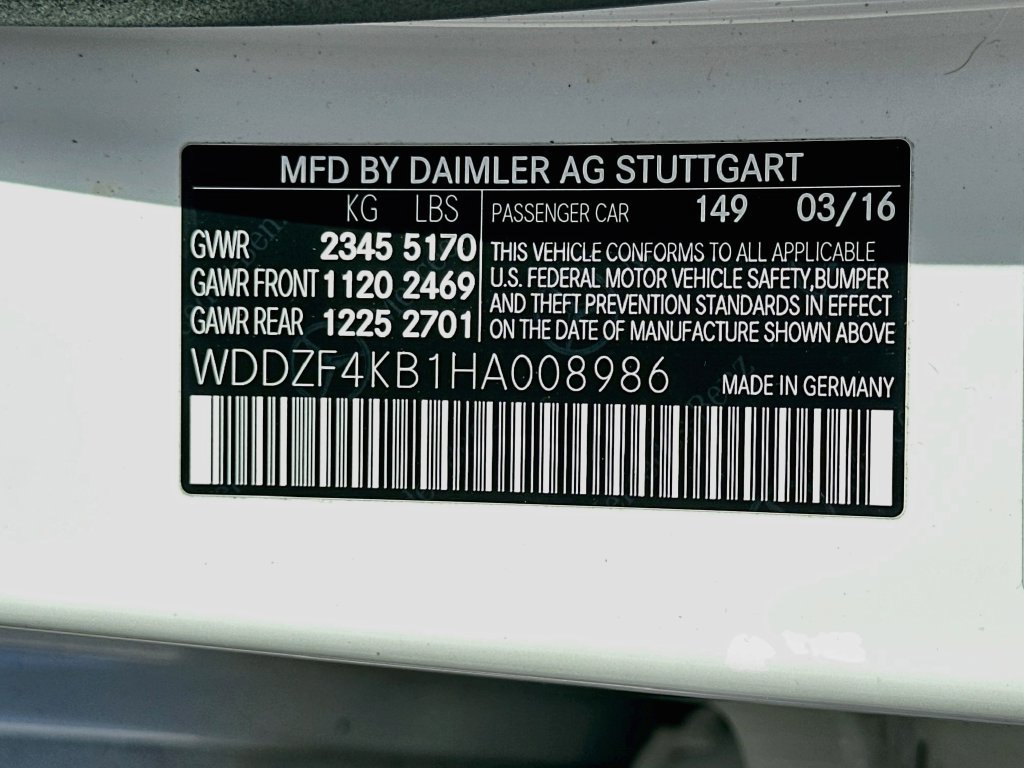 Used 2017 Mercedes-Benz E 300 4MATIC image 33