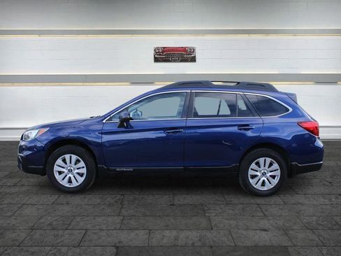 Used 2017 Subaru Outback 2.5i Premium AWD/4WD image 4