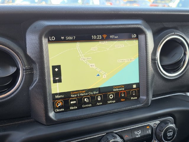 Used 2021 Jeep Wrangler Unlimited Sahara AWD/4WD image 22