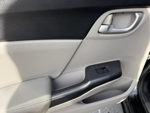 Used 2014 Honda Civic LX image 31