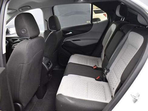 Used 2024 Chevrolet Equinox LT image 29