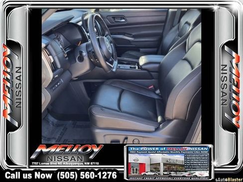 Used 2025 Nissan Pathfinder SL image 8