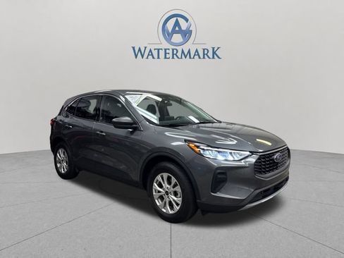 Used 2023 Ford Escape Active AWD/4WD image 8