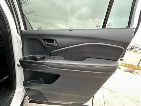 Used 2023 Honda Passport TrailSport image 33