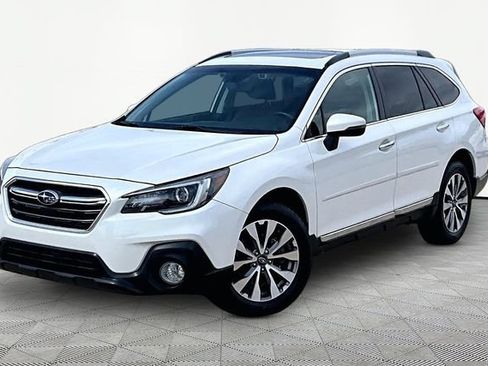 Used 2019 Subaru Outback 3.6R Touring AWD/4WD image 1