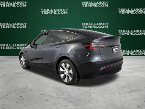 Used 2024 Tesla Model Y Long Range AWD/4WD image 8