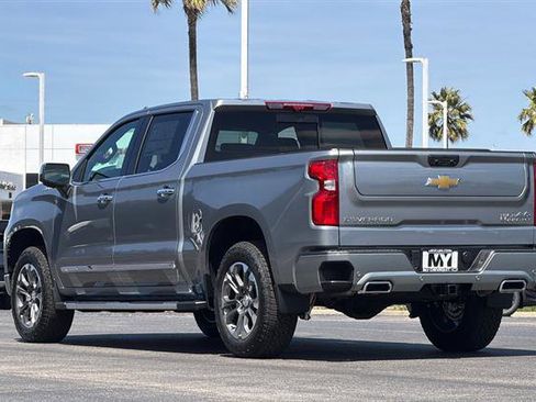 New 2026 Chevrolet Silverado 1500 High Country w/ Technology Package AWD/4WD image 6