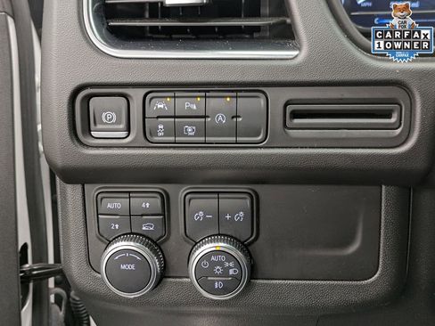 Used 2024 GMC Yukon SLT w/ SLT Premium Package AWD/4WD image 24