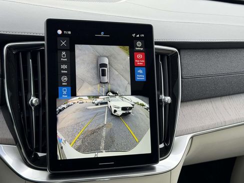 New 2026 Volvo XC90 B6 Ultra w/ Protection Package Premier AWD/4WD image 4
