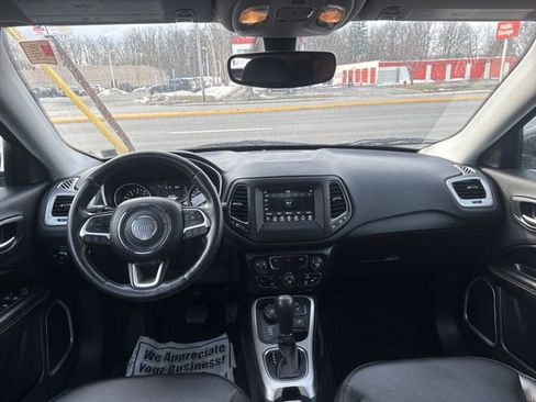 Used 2020 Jeep Compass Latitude w/ Cold Weather Group image 18