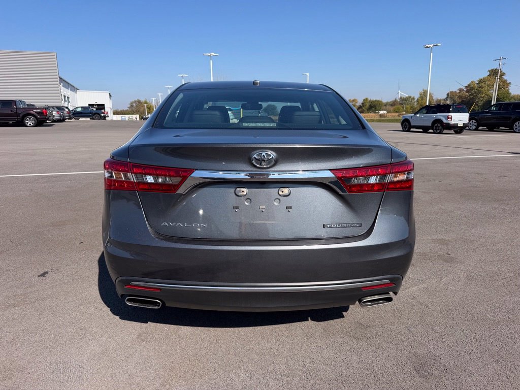 Used 2017 Toyota Avalon Touring FWD image 7