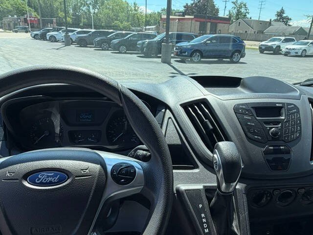 Used 2018 Ford Transit 250 130 Low Roof RWD image 11