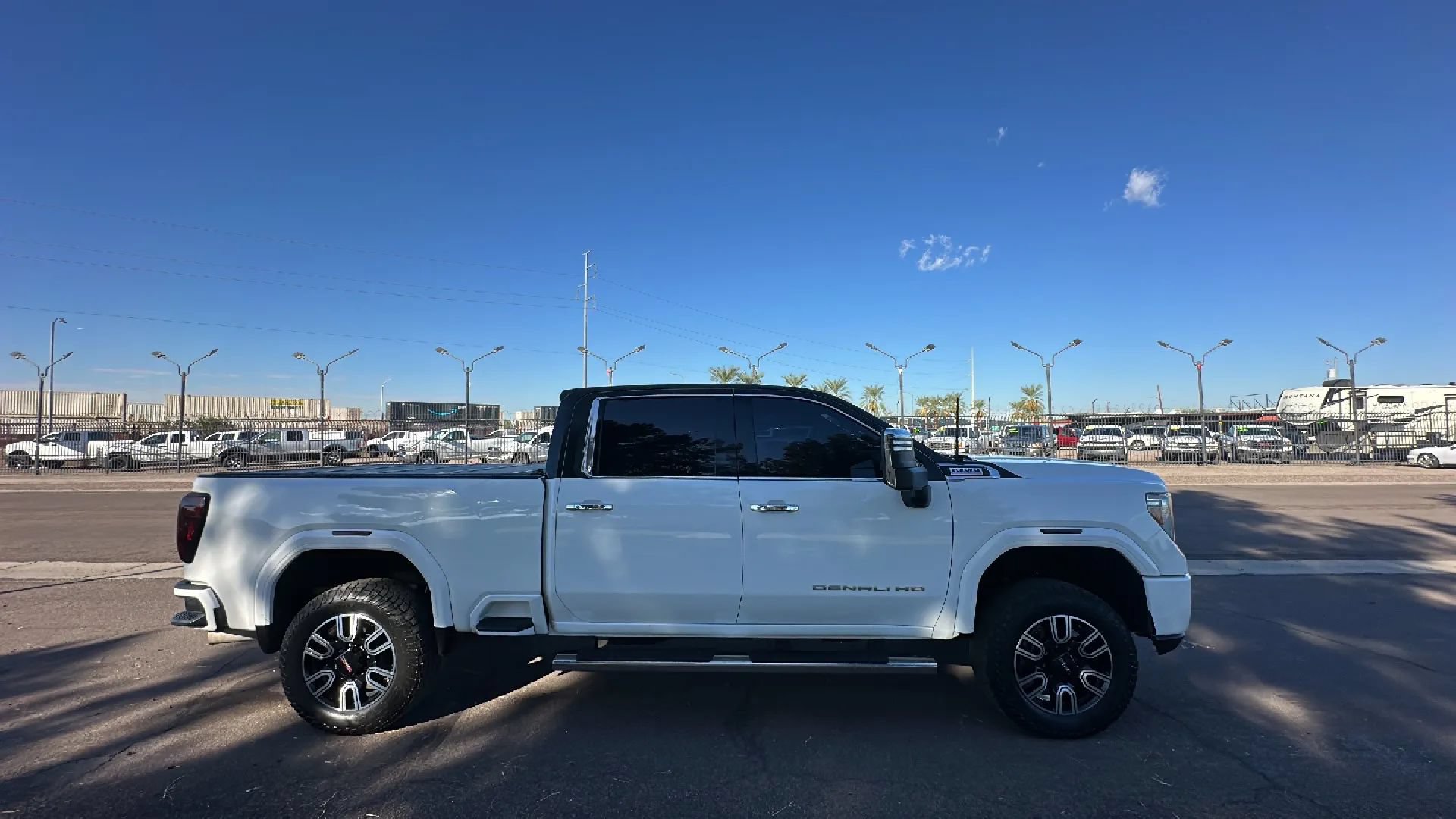 Used 2020 GMC Sierra 2500 Denali w/ Denali Ultimate Package AWD/4WD image 7