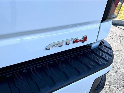 Used 2025 GMC Sierra 2500 AT4 w/ AT4 Premium Plus Package image 23