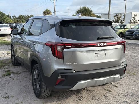 Certified 2025 Kia Seltos LX AWD/4WD image 8