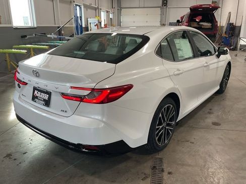 New 2026 Toyota Camry XLE image 6