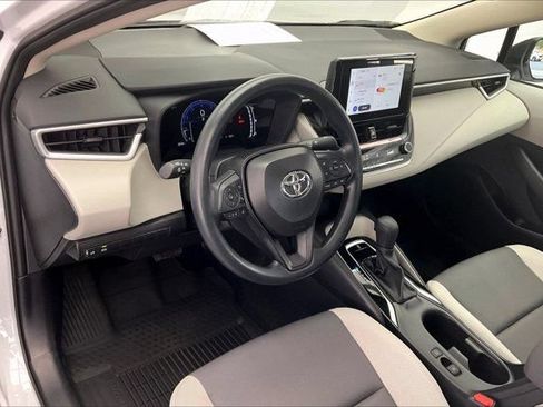 Used 2026 Toyota Corolla LE FWD image 14