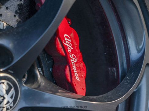 Used 2019 Alfa Romeo Stelvio Quadrifoglio image 90