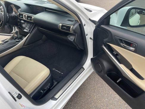 Used 2014 Lexus IS 250 w/ Navigation Package image 14