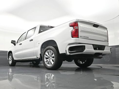 Used 2021 Chevrolet Silverado 1500 Custom RWD image 25