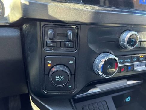 Used 2023 Ford F350 Lariat w/ Lariat Ultimate Package image 17