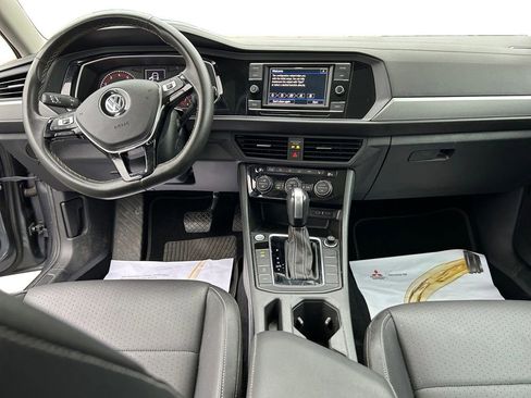 Certified 2021 Volkswagen Jetta SE image 17