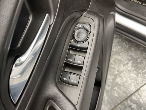 Certified 2024 Chevrolet Equinox LT image 8