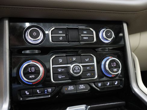 Used 2022 GMC Yukon XL Denali w/ Max Trailering Package AWD/4WD image 61