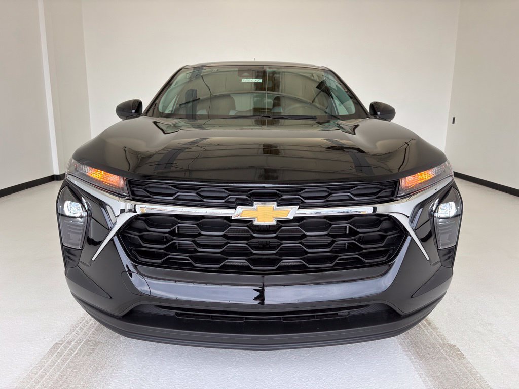 New 2026 Chevrolet Trax LS w/ LS Convenience Package FWD image 14
