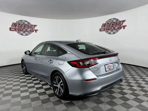 Used 2023 Honda Civic LX image 5