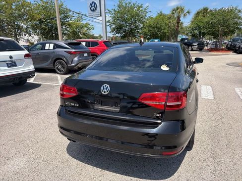 Used 2015 Volkswagen Jetta SE FWD image 18