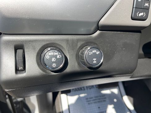 Used 2020 Chevrolet Tahoe LT image 10