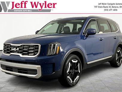 Used 2024 Kia Telluride S w/ S Sunroof Package
