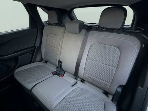 Used 2022 Ford Escape SE FWD image 19