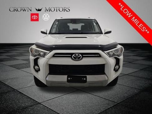 Used 2020 Toyota 4Runner TRD Off-Road image 2
