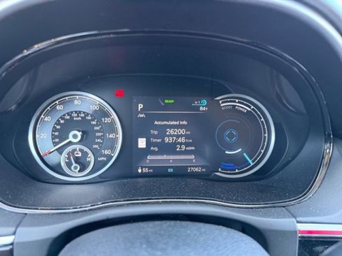 Used 2023 Genesis Electrified GV70 AWD/4WD image 23