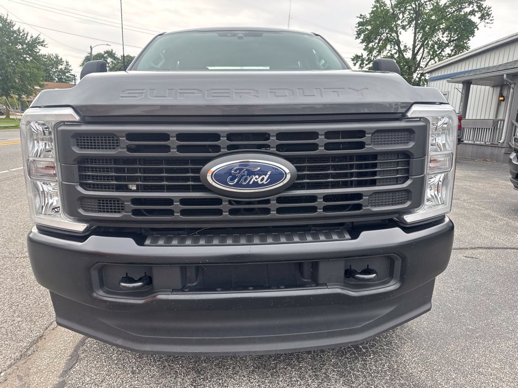 Used 2026 Ford F250 XL AWD/4WD image 2