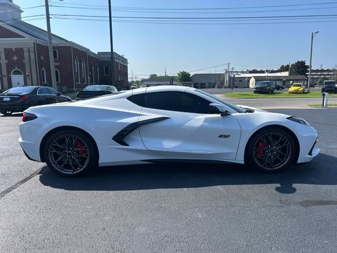 Used 2023 Chevrolet Corvette Stingray Premium Cpe RWD image 4