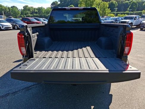 Used 2024 GMC Sierra 1500 Pro w/ Pro Value Package AWD/4WD image 31