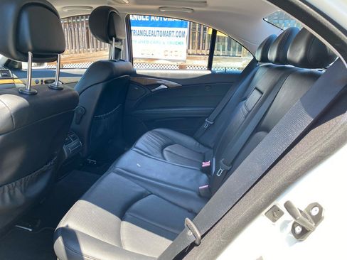 Used 2008 Mercedes-Benz E 350 4MATIC Sedan image 9