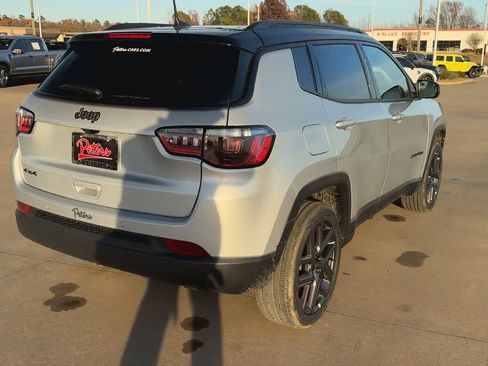 New 2026 Jeep Compass Limited w/ Sun, Sound & Navigation Group image 9